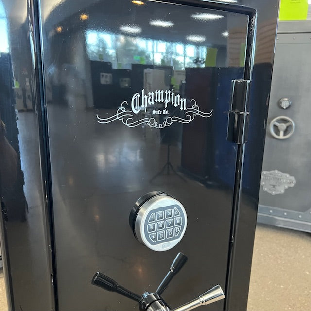 USED Champion Collector 19 Gun Safe